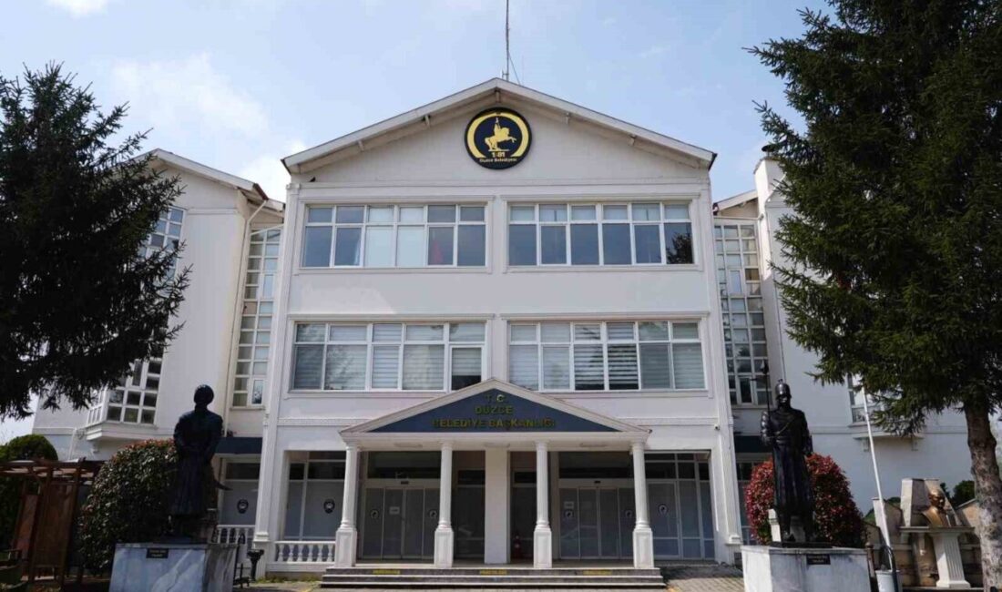 Düzce Belediyesi, son zamanlarda belediye başkan yardımcılarının adını kullanarak insanlardan