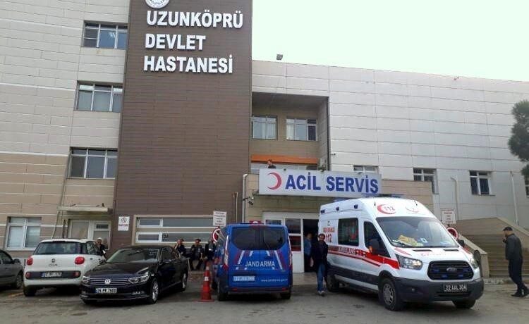 Uzunköprü ilçesinde bulunan bir çeltik fabrikasında, böcek ilacı kaynaklı gazdan