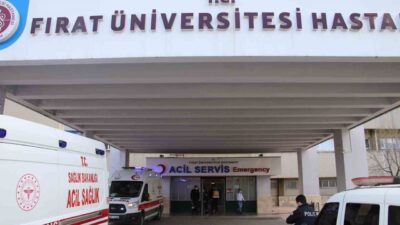 Elazığ’da motosiklet sürücüsünün otomobil tarafından çarpması sonucunda ağır yaralanan ve