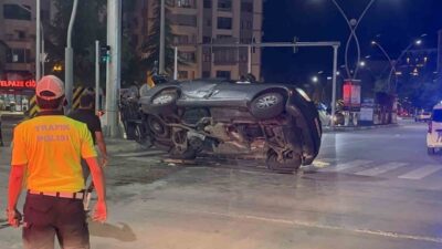 Elazığ’da meydana gelen trafik kazasında otomobil ile SUV aracın çarpışması