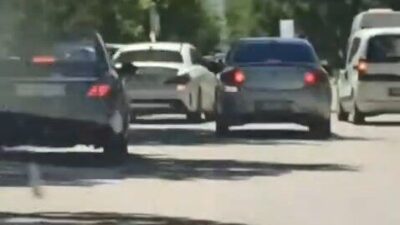 Elazığ şehrinde trafiği tehlikeye sokacak şekilde makas atan sürücünün görüntüleri