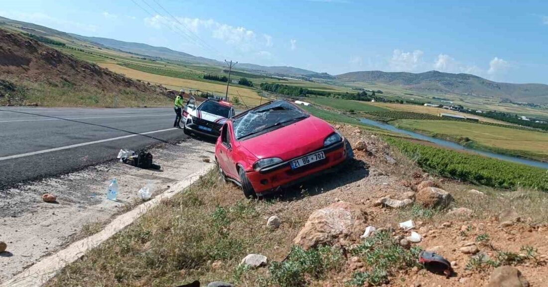 Elazığ’da yaşanan trafik kazasında bir kişi yaralandı. Kaza, sabah saatlerinde