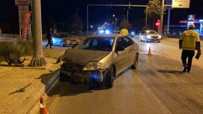 Elazığ’da meydana gelen trafik kazasında iki aracın çarpışması sonucunda 1