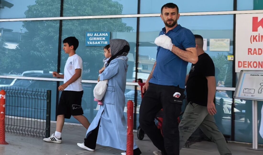 Bir işçinin İnegöl’deki bir mobilya fabrikasında elini makineye kaptırarak parmağını
