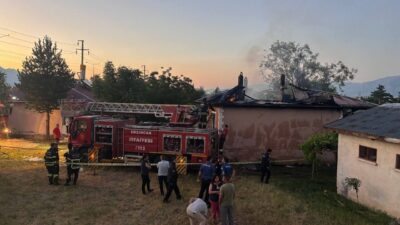 Erzincan ilinde meydana gelen yangında, yalnız yaşayan 72 yaşındaki emekli