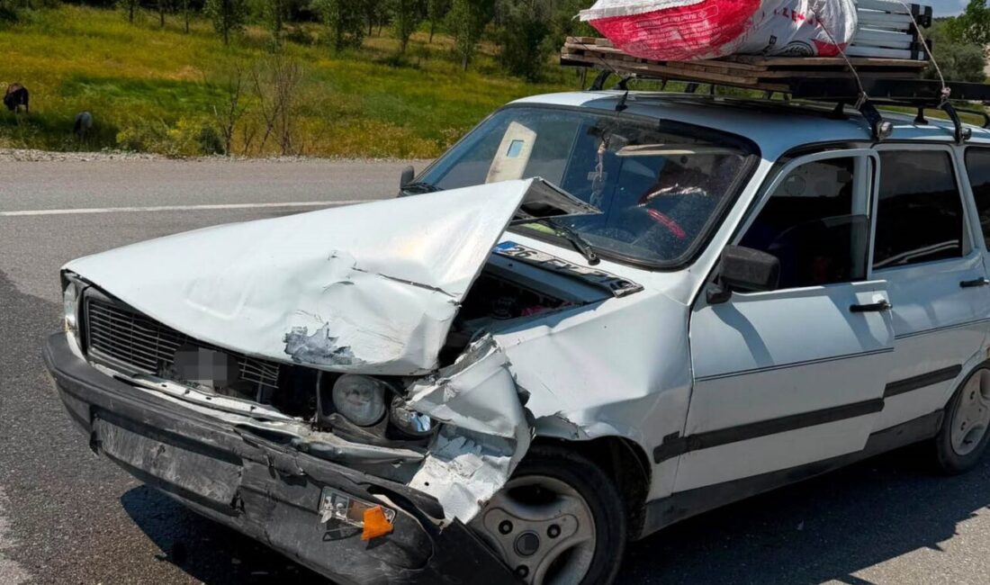 Kütahya’nın Emet-Hisarcık karayolunda meydana gelen trafik kazasında 1’i ağır 2