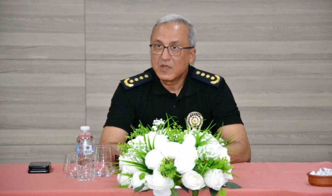 Manisa İl Emniyet Müdürlüğü görevine atanan Adnan Karayel, Manisa’da görev