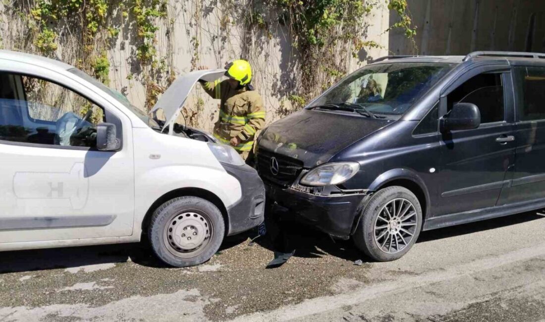 Balıkesir’in Erdek ilçesinde alt geçitte meydana gelen trafik kazasında bir
