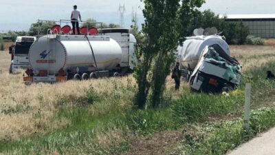 Konya’nın Ereğli ilçesinde bir tankerin kontrolden çıkarak şarampole devrilmesi sonucunda