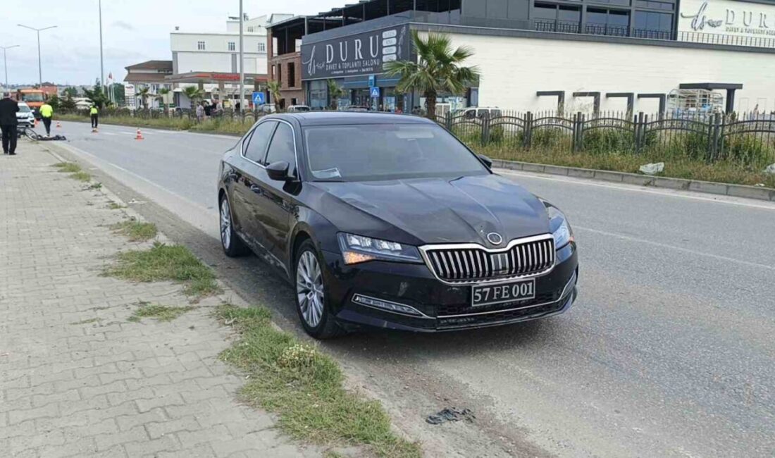 Samsun’un Bafra ilçesinde, Erfelek Belediye Başkanı’nın makam aracının karıştığı trafik