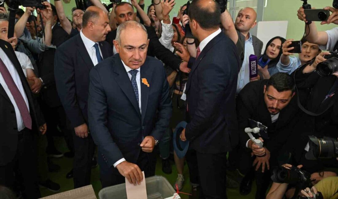 Ermenistan’da bugün başlayan parlamento seçimleri, bir ay süren seçim kampanyasının