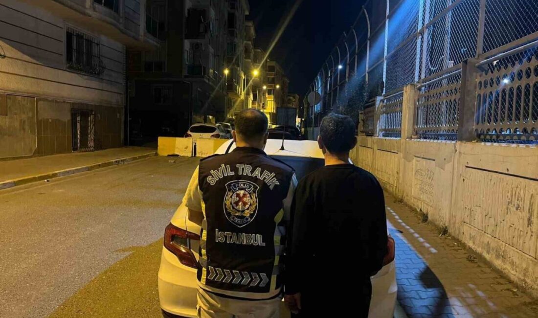 İstanbul’un Esenyurt ilçesinde trafikte tehlikeli şekilde ilerleyen bir sürücü, polis