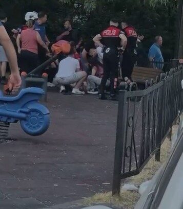 İstanbul’un Eyüpsultan ilçesindeki bir parkta meydana gelen silahlı çatışmada 5