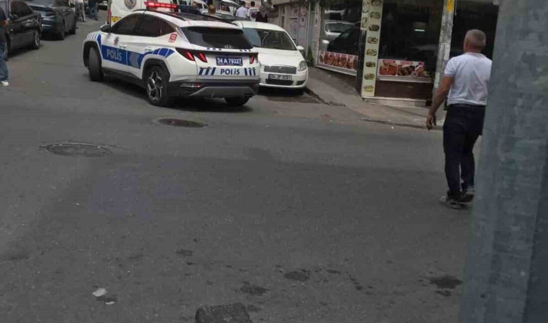 Eyüpsultan’da, motosikletle gelen iki saldırgan, rastgele ateş açarak bir tekel