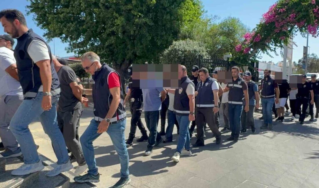 Fethiye ilçesinde gerçekleştirilen bir operasyonda, göçmen kaçakçılığı suçlamasıyla 9 kişi