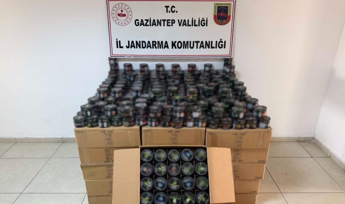 Gaziantep’te jandarma ekipleri tarafından gerçekleştirilen operasyonlarda, 3 ayrı iş yerinde