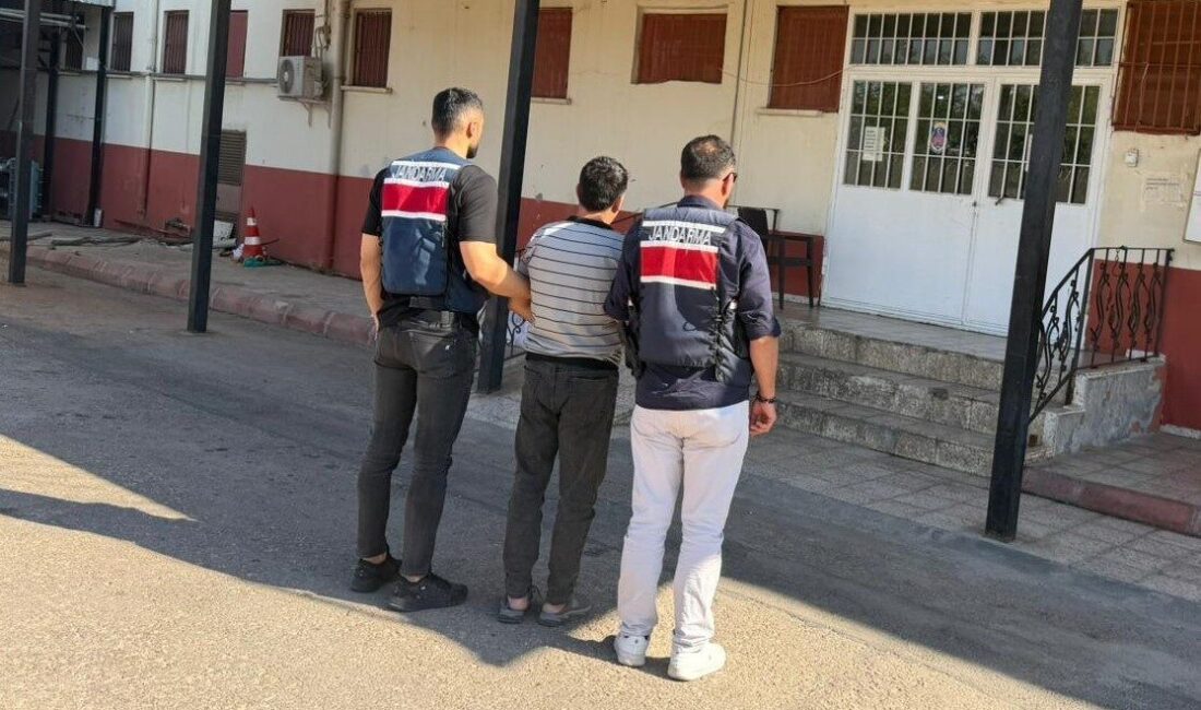 Gaziantep’te jandarma ekipleri tarafından gerçekleştirilen bir operasyonda, 3 düzensiz göçmenle