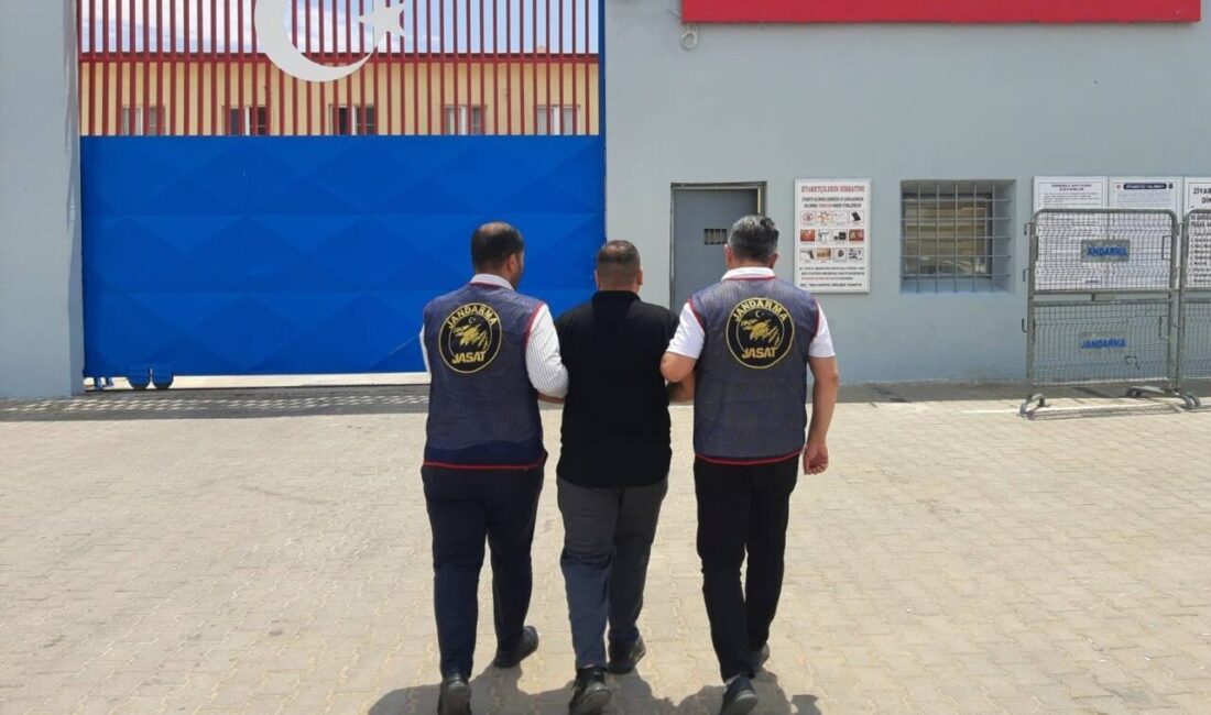 Gaziantep’te, 10 yıl kesinleşmiş hapis cezası ile aranan 2 şüpheli