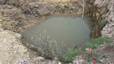 Gaziantep’in Yavuzeli ilçesinde, su birikintisinde serinlemek için girdikleri suda boğularak