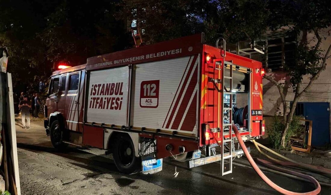 İstanbul Gaziosmanpaşa’da gece, bilinmeyen bir sebepten dolayı iki katlı bir