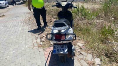 Gazipaşa’da kamyonet ile motosikletin karıştığı trafik kazasında 1 kişi yaralandı.