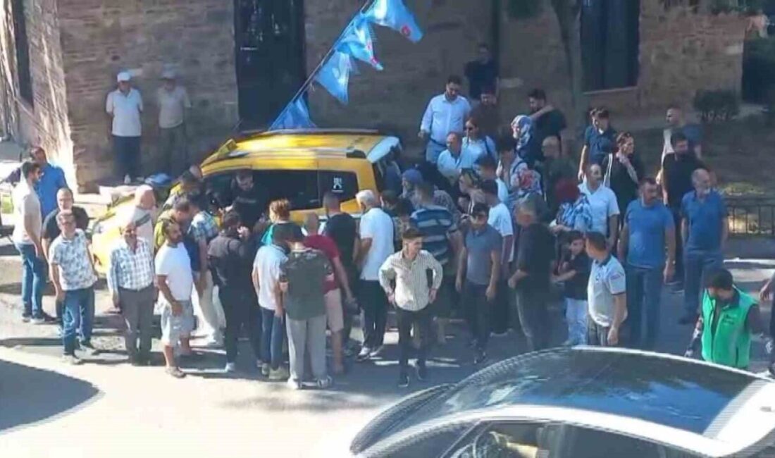 Bursa’da, bir genç avukat otobüse binerken taksinin altında kaldı ve