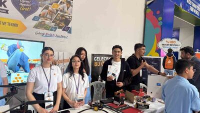 Erzurum’daki öğrencilerin tasarladığı zirai drone, akıllı baston ve ilaç takip