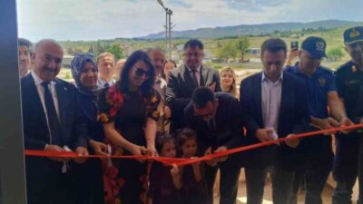 Adıyaman Gölbaşı Halk Eğitimi Merkezi tarafından düzenlenen yılsonu sergisinin açılışı,