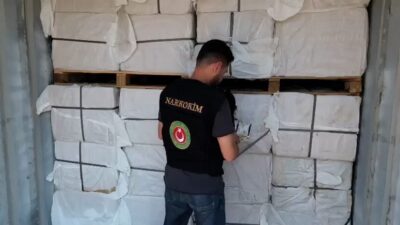 Mersin Limanı’nda gerçekleşen 2 ayrı operasyonda, Gümrükler Muhafaza ekipleri toplam