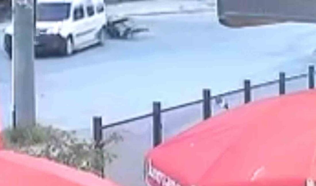Bursa’nın İnegöl ilçesinde meydana gelen bir kazada, hafif ticari araç