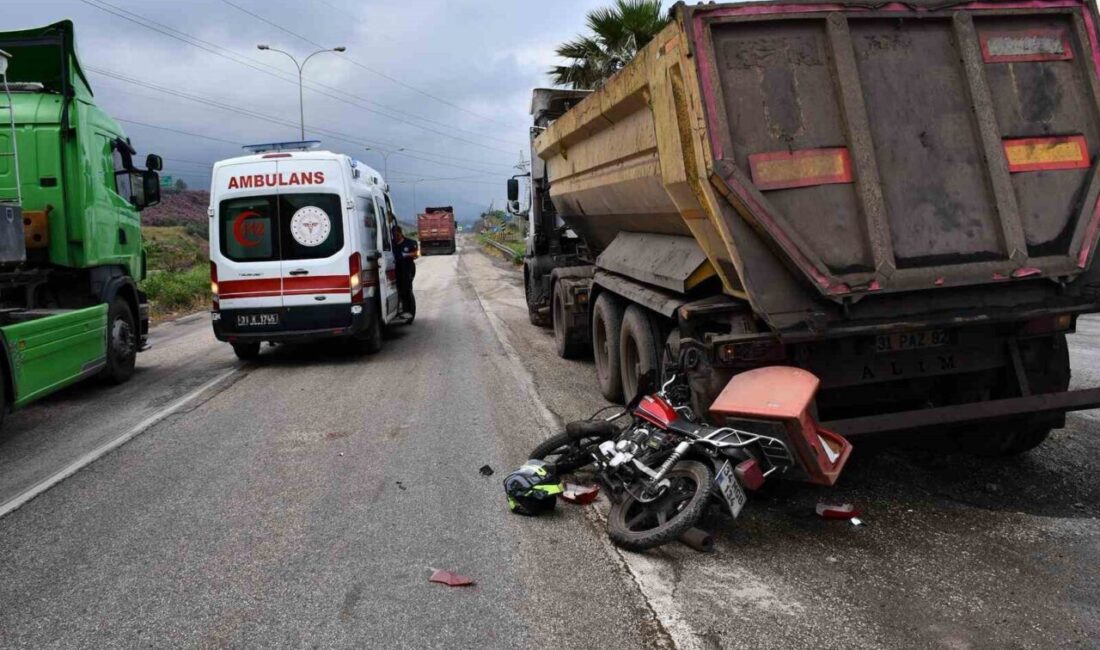 Hatay’da meydana gelen trafik kazasında, bir hafriyat kamyonu ile çarpışan