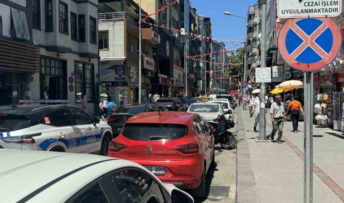 Zonguldak’ta, kural dışı şekilde park edilen araçlar nedeniyle şehir içi