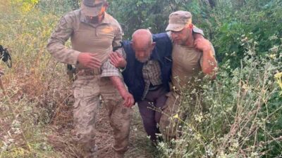 Balıkesir’in Havran ilçesinde yaşayan 90 yaşındaki Alzheimer hastası Halil Şener,