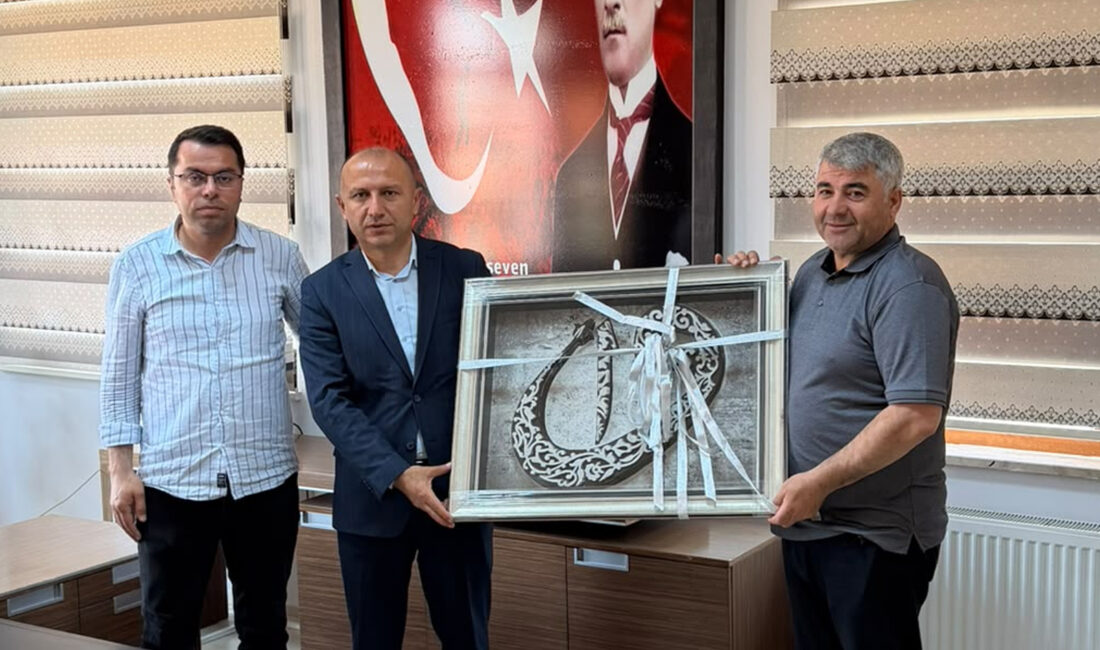 Yerköy İlçe Halk Eğitimi Merkezi Müdürü Zafer Tan ve Müdür