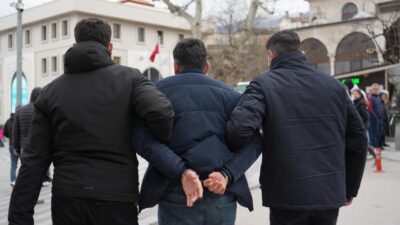 Hırsızlık suçundan ev ve iş yerlerine giren ve suçüstü yakalanan
