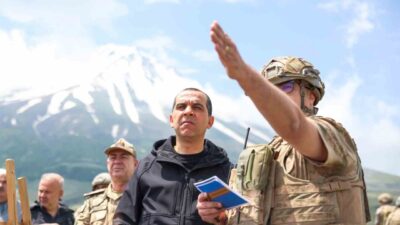 Iğdır Valisi M. Fırat Taşolar, Ağrı Dağı’nın kuzeyindeki üs bölgeleri