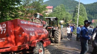Sakarya’nın Hendek ilçesinde bulunan iki katlı bir evde meydana gelen