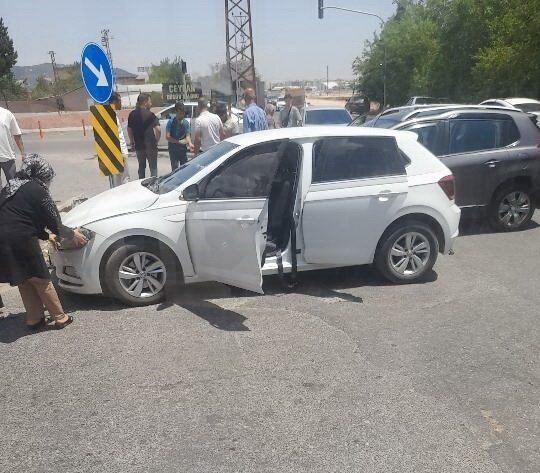 Adıyaman ilinde meydana gelen trafik kazasında 1 kişi yaralandı. Siteler