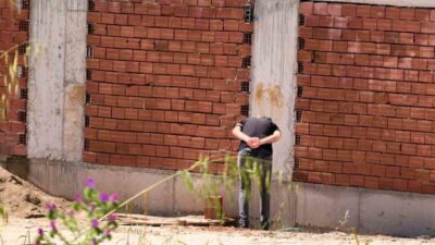 İnegöl ilçesinde devam eden bir apartman inşaatında meydana gelen iş