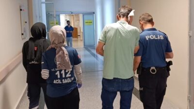 Adıyaman ilinde bir inşaattan düşen malzemenin yola isabet etmesi sonucu