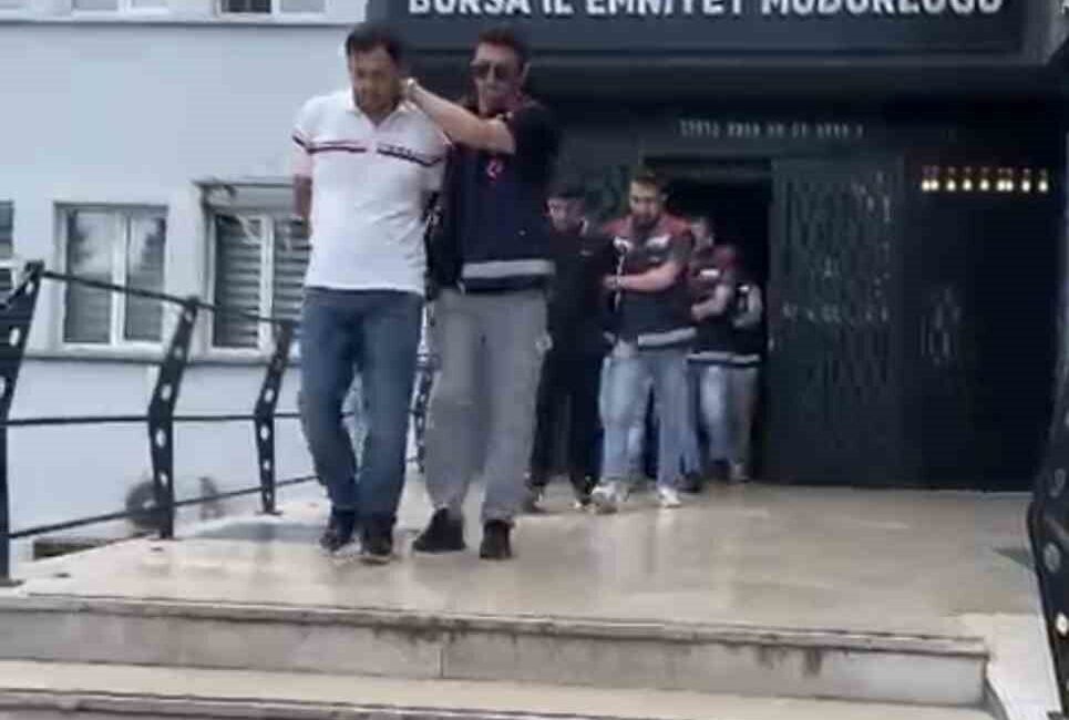 Bursa’da internet üzerinden iş, burs ve kolay para kazanma vaadiyle