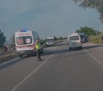 Denizli’nin Çivril ilçesinde meydana gelen trafik kazasında, iki işçi servisinin