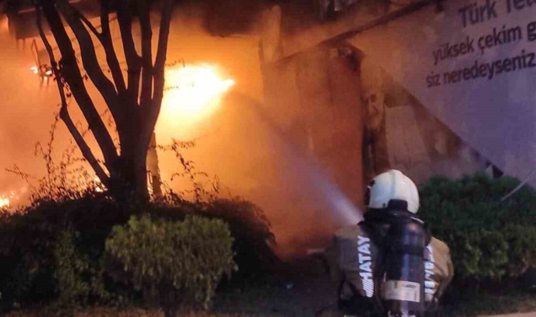 Hatay’ın İskenderun ilçesinde, Savaş Mahallesi’nde bulunan Boyacılar Çarşısı’ndaki bir iş