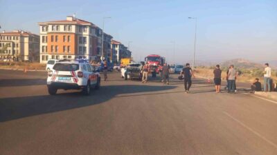İslahiye ilçesinde meydana gelen trafik kazasında otomobil ile hafif ticari