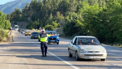 Burdur İl Jandarma Komutanlığı, Isparta-Antalya kara yolunda günlük 18 bin