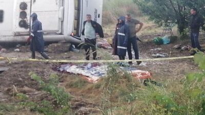 Bağıllı köyü sınırlarında meydana gelen kazada, sürücüsünün kontrolünü kaybettiği midibüs