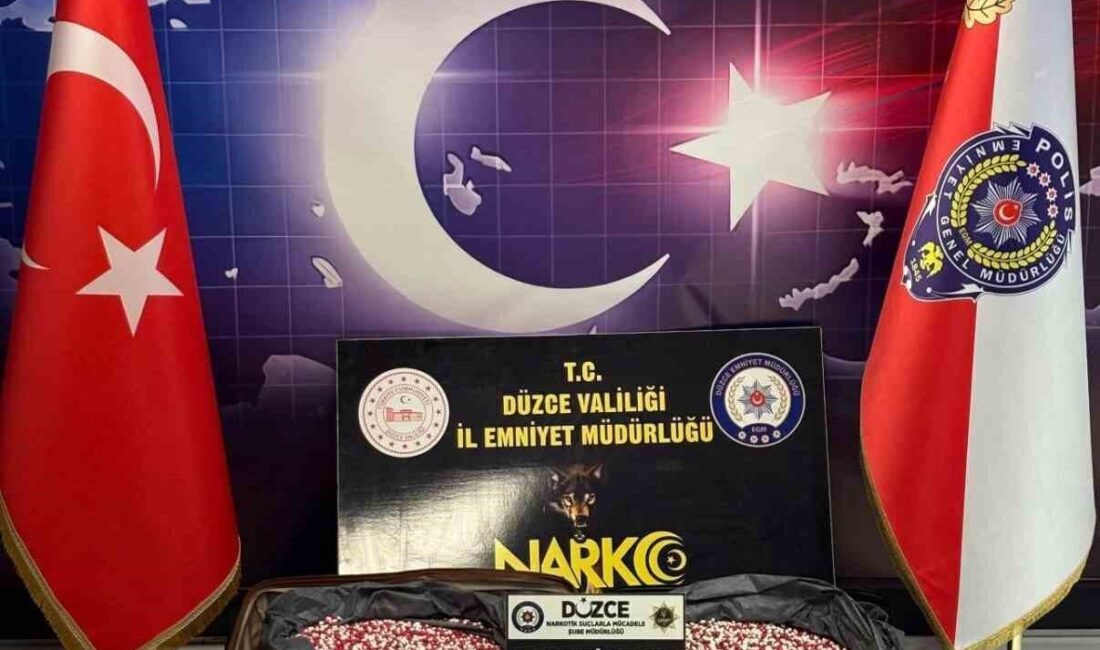 Düzce İl Emniyet Müdürlüğü Narkotik Suçlarla Mücadele Şube Müdürlüğü timleri,