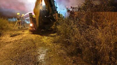 Balıkesir’in İvrindi ilçesinde bulunan bir ahırda meydana gelen yangında 200