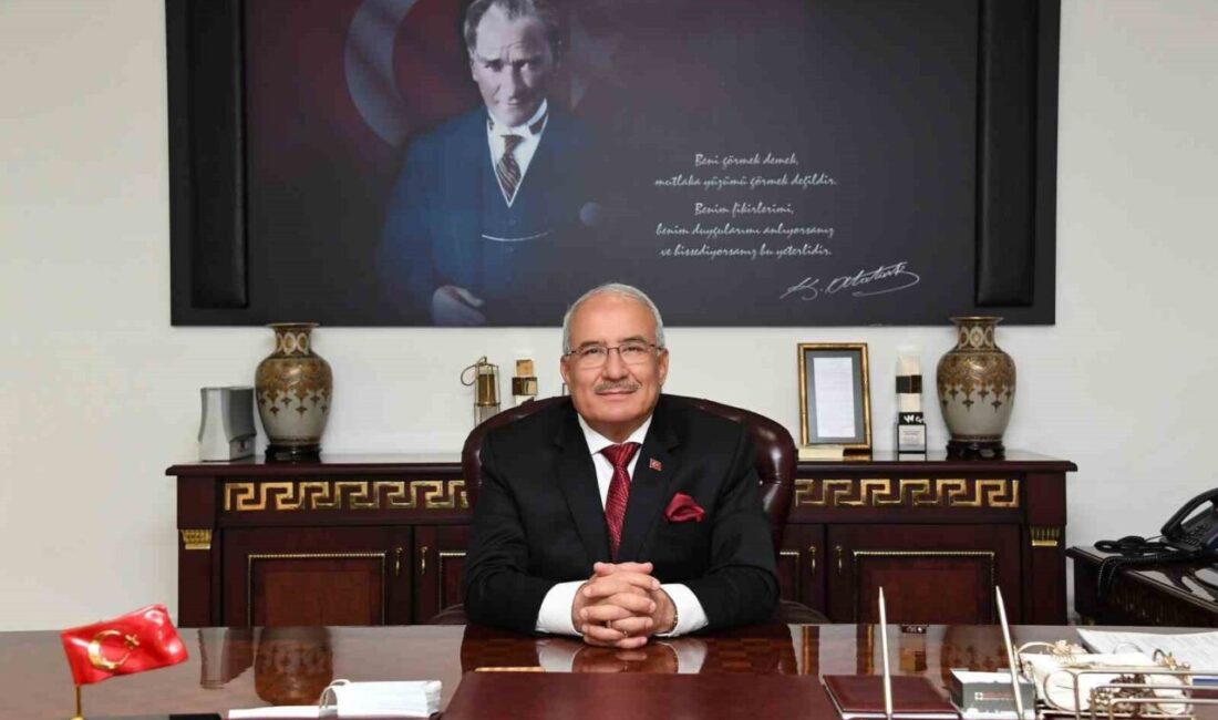 İYİ Parti Mersin Milletvekili Burhanettin Kocamaz, polis kimliği kullanan dolandırıcılar