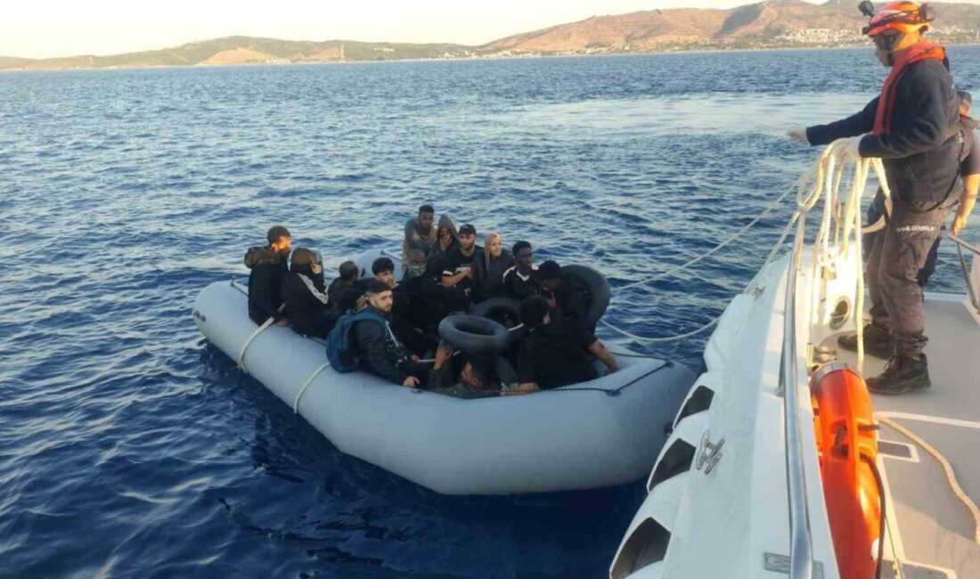 İzmir’in Çeşme ve Seferihisar ilçeleri açıklarında, Sahil Güvenlik ekipleri tarafından